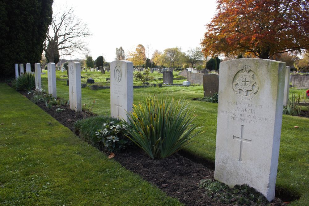 Hills cemetery war graves